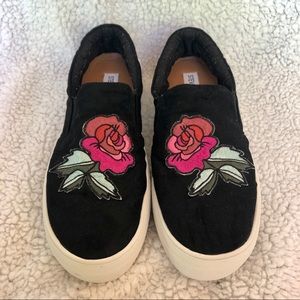 Steve Madden Floral Platform Slip-on Sneaker